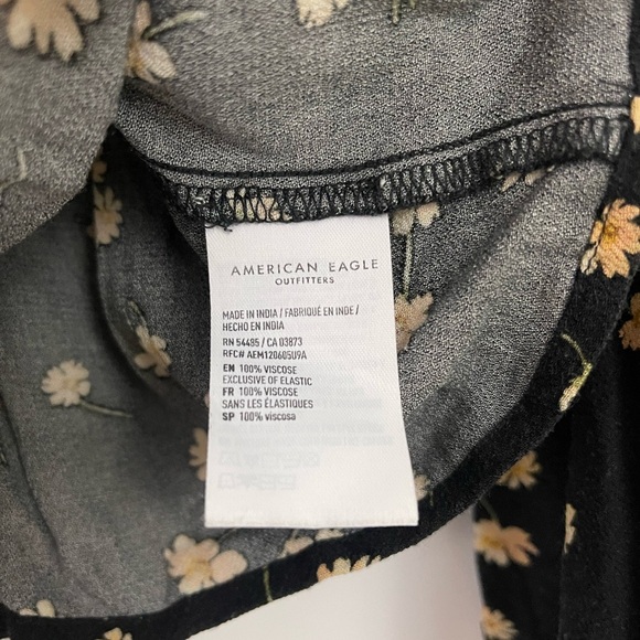 American Eagle Outfitters Blouse Womens S Black w. Yellow Floral Puff Sleeve Top - Picture 13 of 14